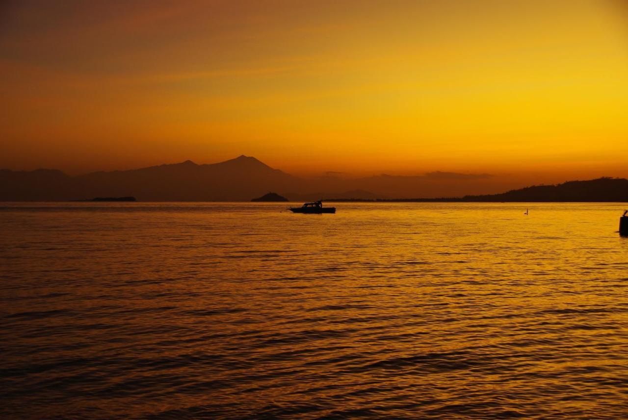 The High Dive Gili Gede By Ultimate Resorts Екстер'єр фото
